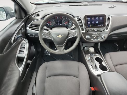 Used 2023 Chevrolet Malibu LS FWD image 10