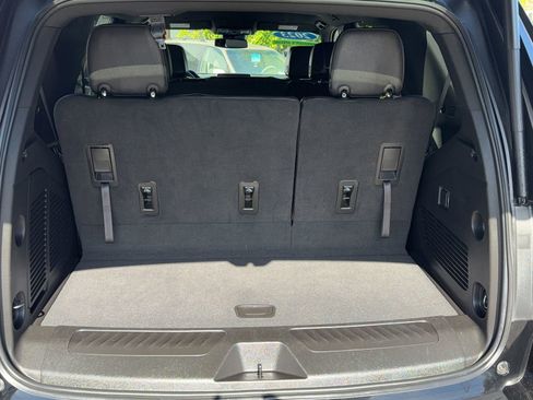 Used 2023 Chevrolet Tahoe LT RWD image 13