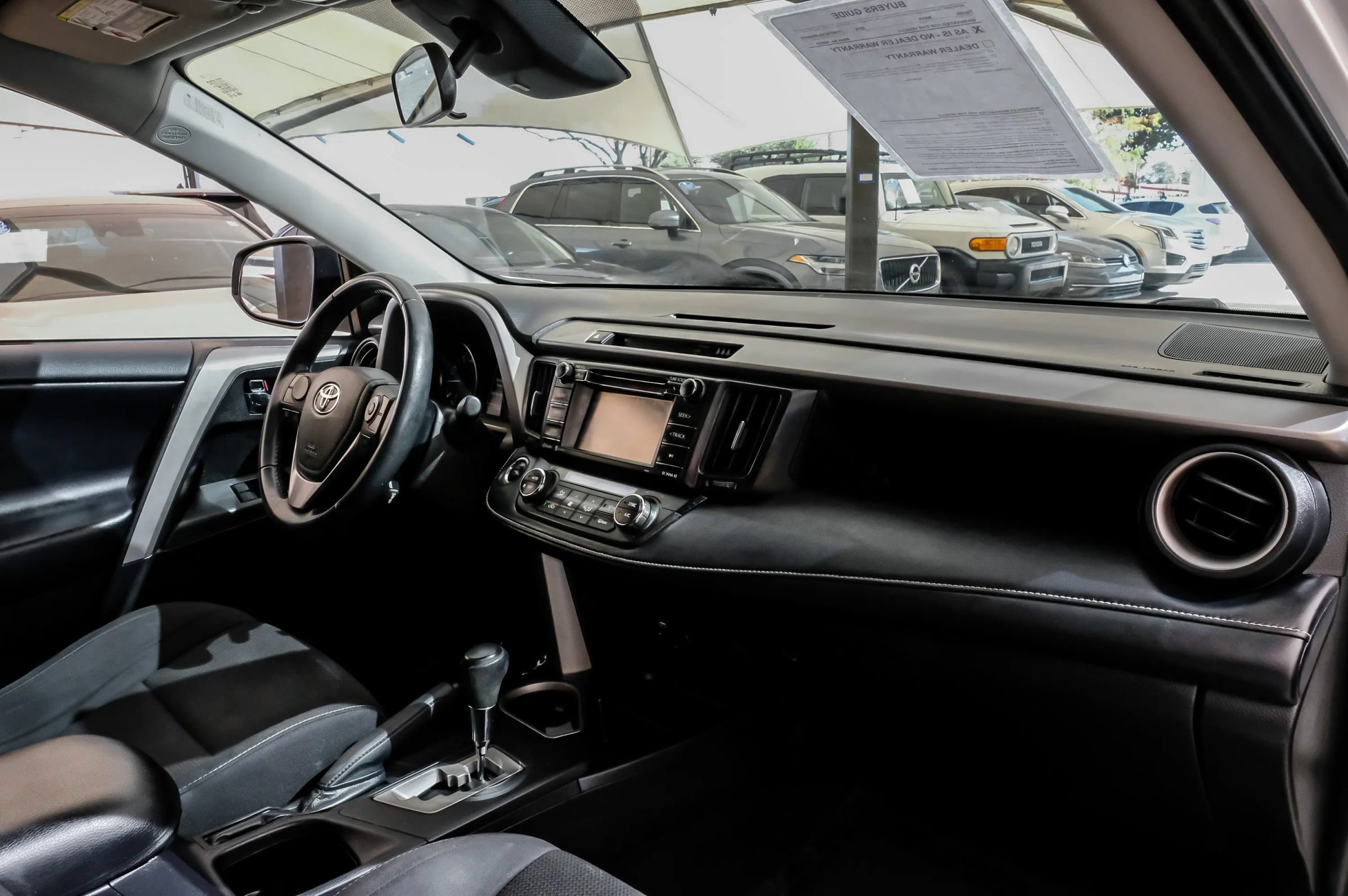 Used 2018 Toyota RAV4 XLE w/ Plus Extra Value Package FWD image 14
