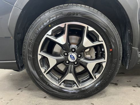 Used 2018 Subaru Crosstrek 2.0i Premium image 12