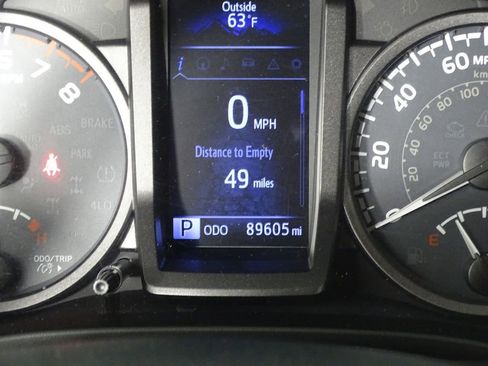 Used 2019 Toyota Tacoma SR5 image 33