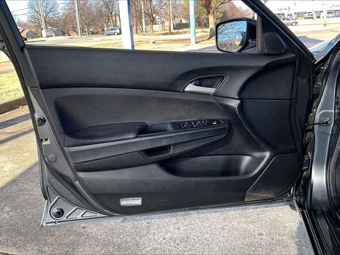 Used 2011 Honda Accord SE image 21