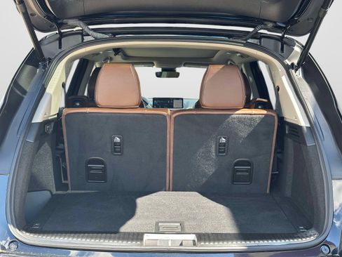Certified 2024 Acura MDX SH-AWD w/ Advance Package image 12