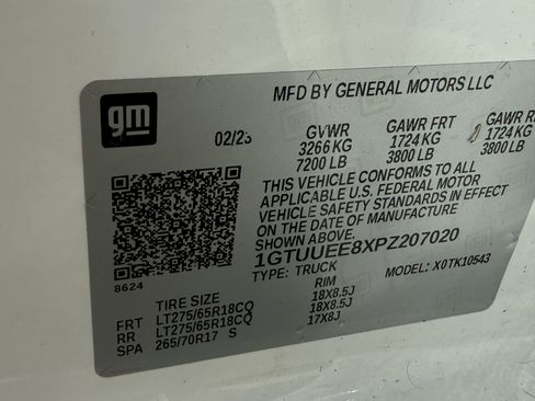 Used 2023 GMC Sierra 1500 AT4 w/ AT4 Premium Package AWD/4WD image 34