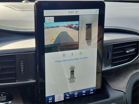 Used 2020 Ford Explorer Platinum w/ Premium Technology Package image 17