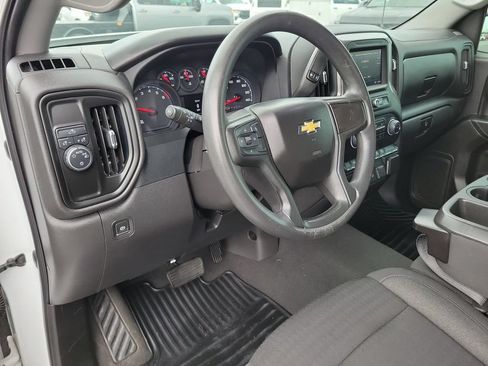 Certified 2022 Chevrolet Silverado 1500 Custom RWD image 10