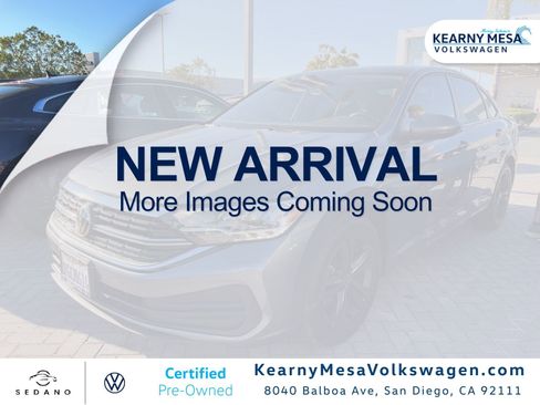Used 2023 Volkswagen Jetta SE image 1