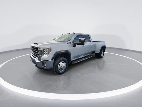 Used 2022 GMC Sierra 3500 SLT w/ SLT Convenience Package image 4