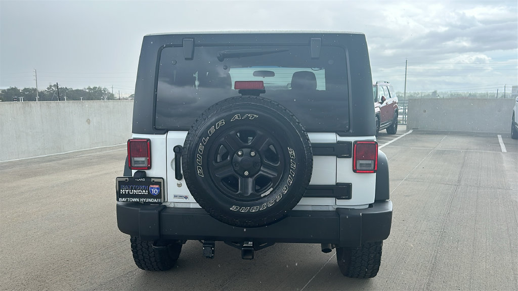 Used 2017 Jeep Wrangler Sport w/ Connectivity Group AWD/4WD image 13
