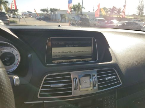 Used 2015 Mercedes-Benz E 400 E 400 w/ Premium 1 Package image 20