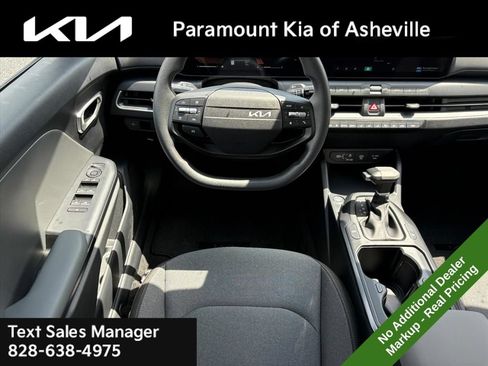 New 2026 Kia K4 FWD image 22