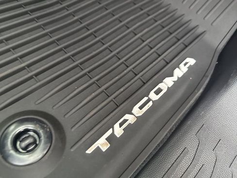 New 2025 Toyota Tacoma TRD Off-Road image 9