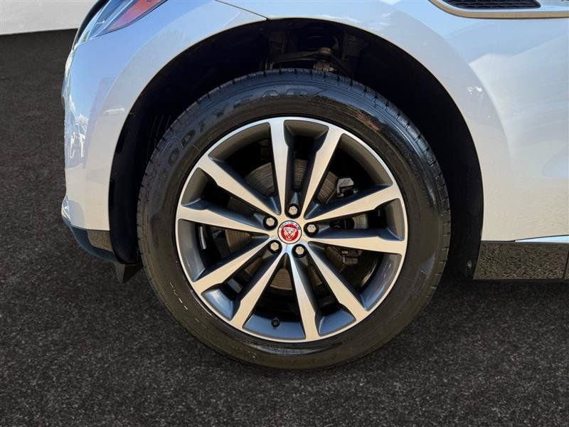 Used 2023 Jaguar F-PACE S AWD/4WD image 17