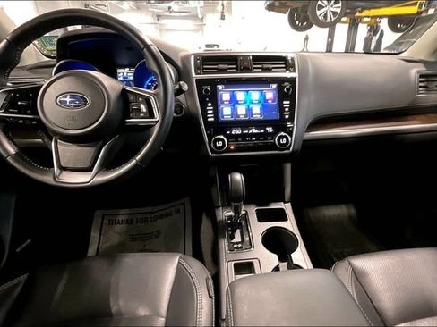 Used 2018 Subaru Outback 2.5i Limited AWD/4WD image 15