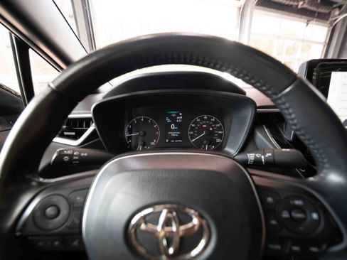 Used 2024 Toyota Corolla SE w/ SE Premium Package image 15