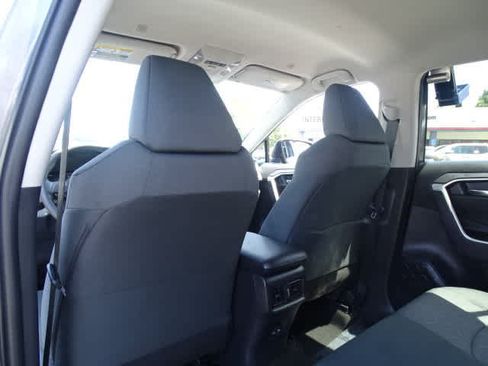 Used 2024 Toyota RAV4 XLE FWD image 23