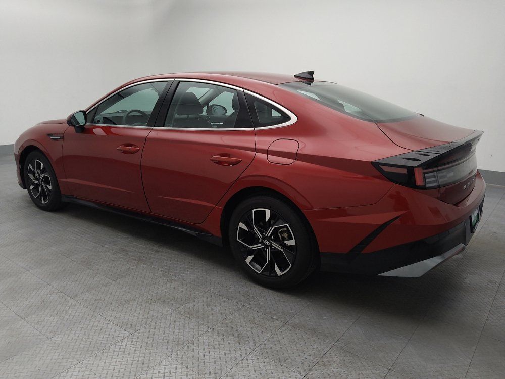Used 2024 Hyundai Sonata SEL FWD image 3