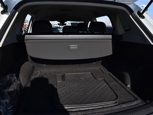 Certified 2023 Volkswagen Tiguan SE image 24