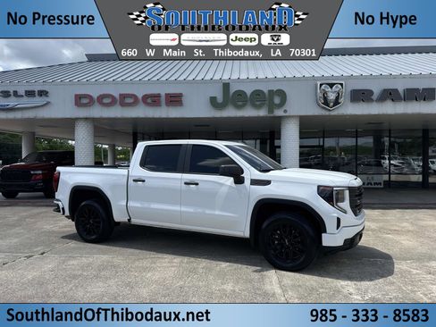Used 2024 GMC Sierra 1500 Pro w/ Graphite Edition AWD/4WD image 1