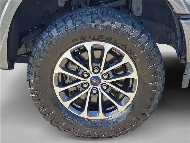 Used 2018 Ford F150 XLT w/ Equipment Group 302A Luxury AWD/4WD image 22