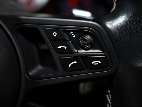 Used 2023 Porsche Cayenne Turbo GT AWD/4WD image 33
