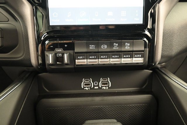 New 2026 RAM 3500 Big Horn AWD/4WD image 23