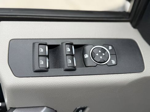 Used 2019 Ford F350 XLT w/ XLT Value Package image 14