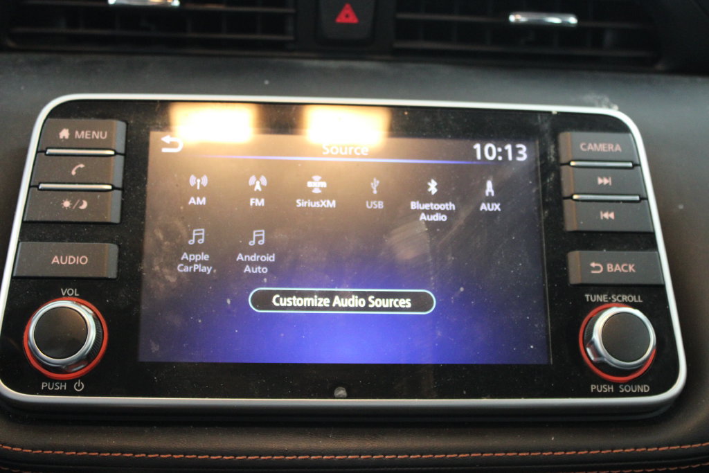 Used 2020 Nissan Kicks SR w/ Exterior Package FWD image 26