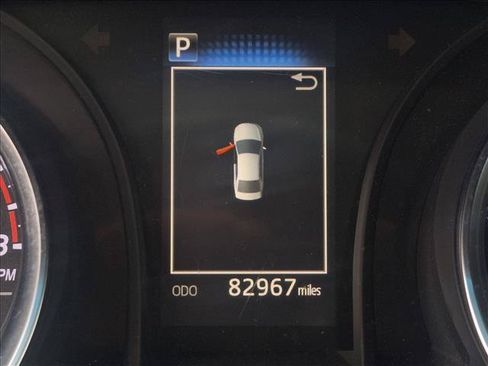 Used 2018 Toyota Camry SE FWD image 11