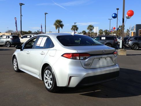 Used 2023 Toyota Corolla LE image 8