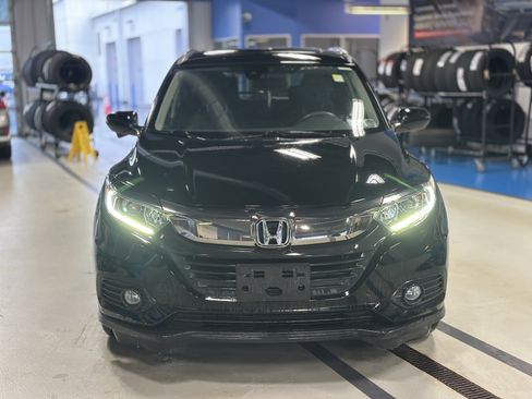 Used 2019 Honda HR-V EX image 2
