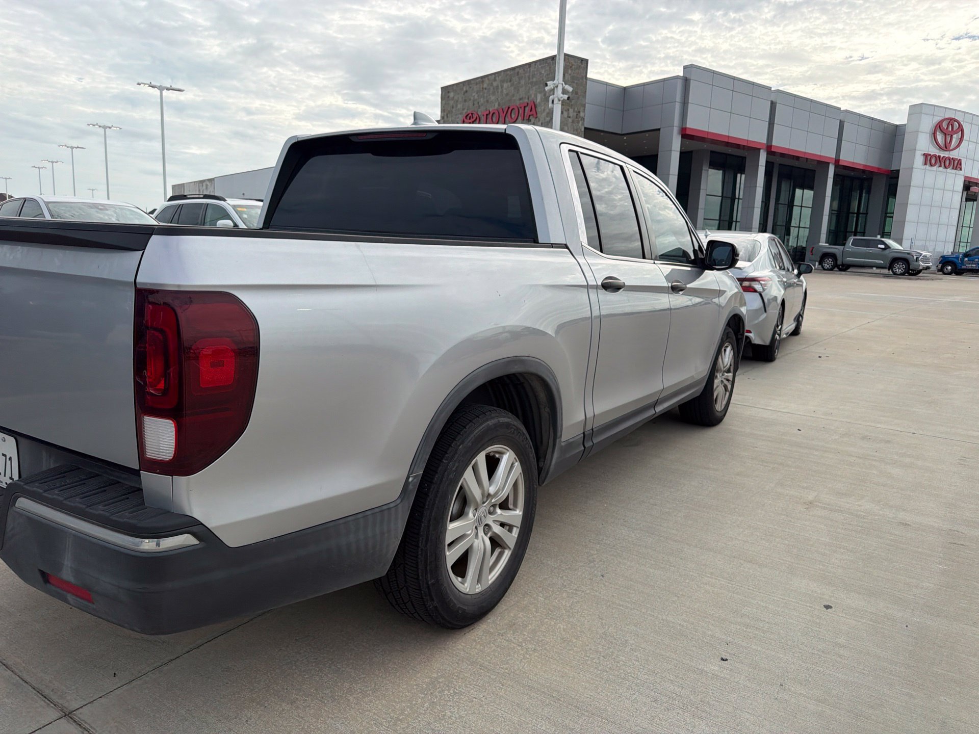 Used 2019 Honda Ridgeline RT image 3