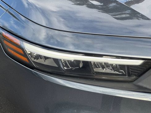 Used 2023 Honda Accord LX image 10