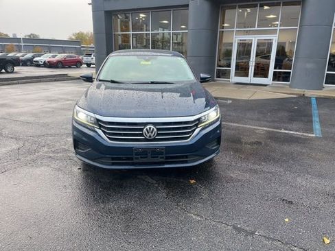 Used 2022 Volkswagen Passat 2.0T SE image 12