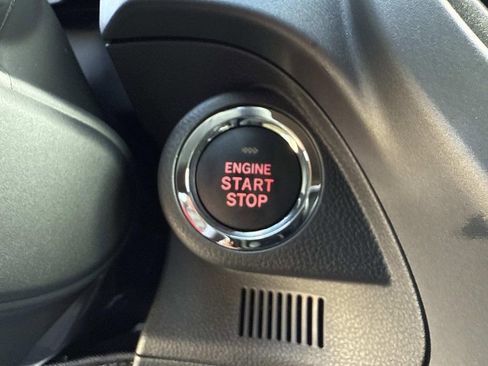 New 2025 Subaru Forester Premium image 32