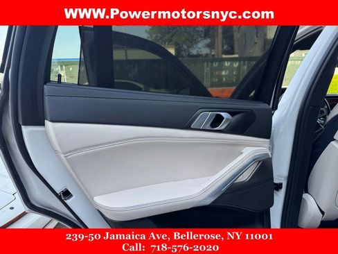 Used 2022 BMW X6 xDrive40i w/ Executive Package AWD/4WD image 24