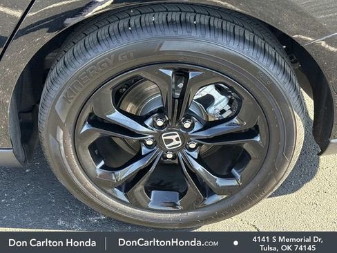 Certified 2025 Honda Accord SE image 28