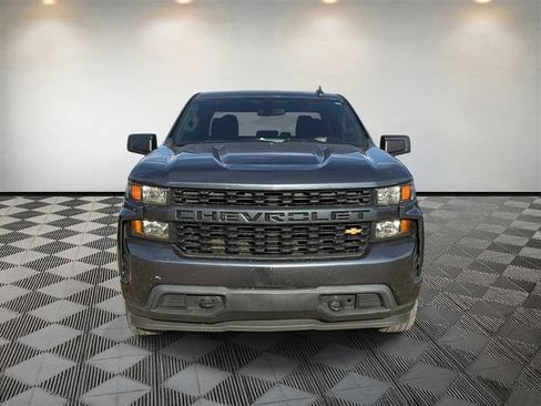 Used 2020 Chevrolet Silverado 1500 Custom w/ Custom Value Package RWD image 2