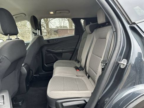 Used 2022 Ford Escape SE FWD image 25