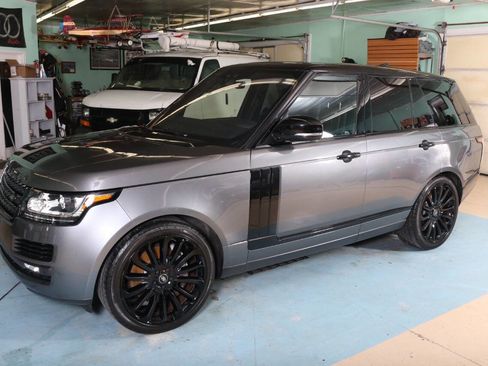 Used 2017 Land Rover Range Rover HSE image 35