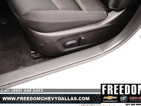 Used 2024 Nissan Altima 2.5 SV FWD image 30