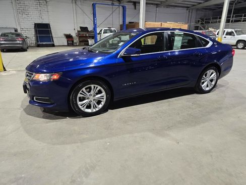 Used 2014 Chevrolet Impala LT w/ Convenience Package image 3