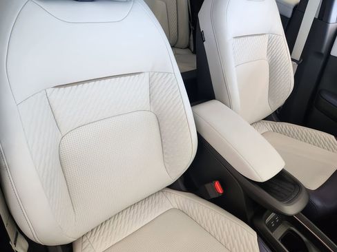 New 2026 Nissan Leaf Platinum+ w/ Cargo Package (Platinum+) image 14