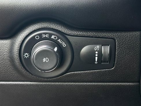 Used 2021 Dodge Durango R/T AWD/4WD image 23