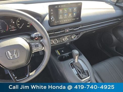 Certified 2024 Honda HR-V EX-L image 30