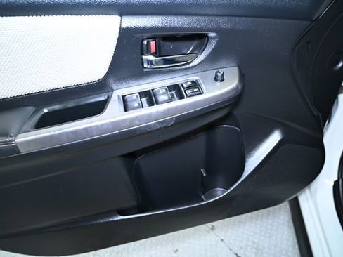 Used 2016 Subaru Crosstrek 2.0i Premium w/ Moonroof Package image 26