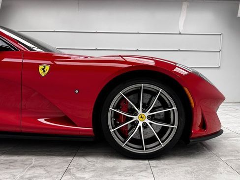 Used 2020 Ferrari 812 Superfast image 11