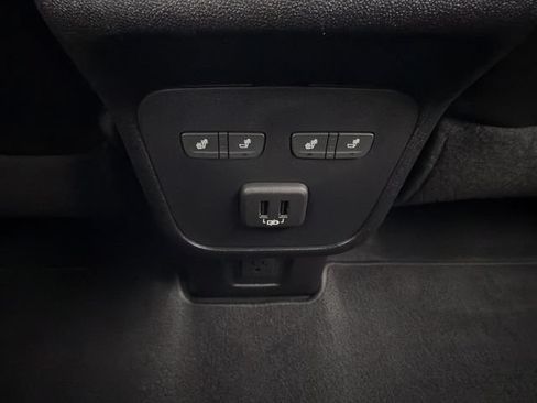Certified 2019 Chevrolet Equinox Premier FWD image 33
