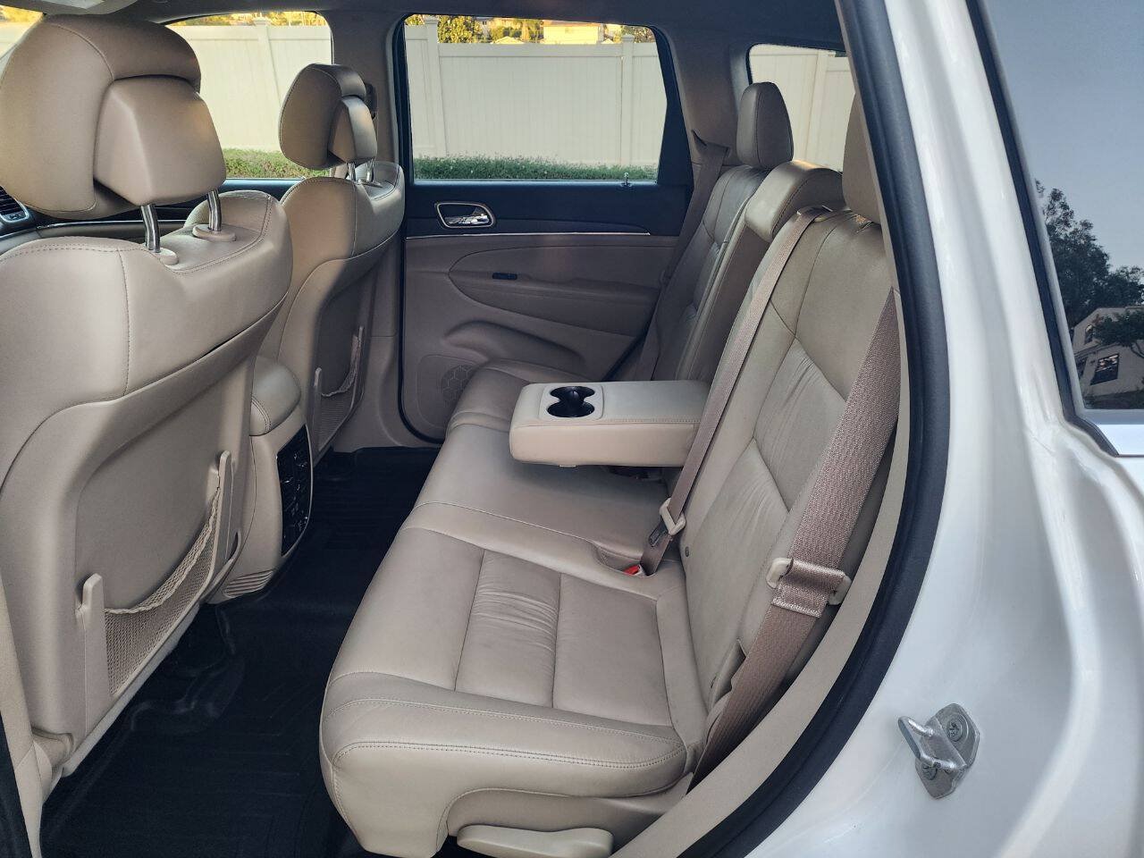 Used 2015 Jeep Grand Cherokee Limited AWD/4WD image 21