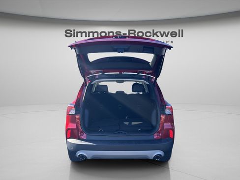 Used 2022 Ford Escape SEL image 21
